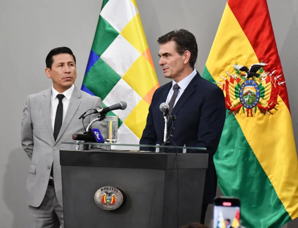Bolivia cierra Ministerio de Justicia tras acusaciones de vicepresidente a ministro nombrado por Rodrigo Paz