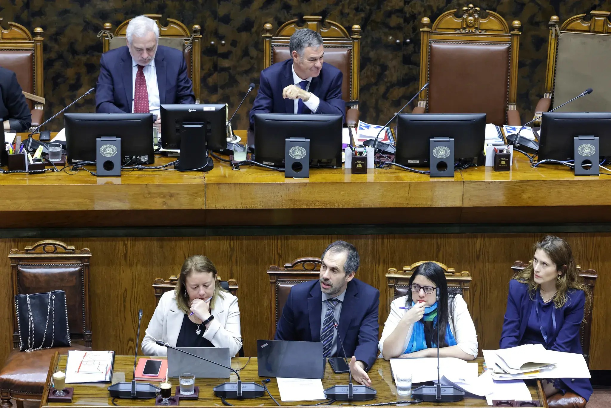 Senado retoma discusión del Presupuesto 2026 y aprueba nuevas partidas en extensa jornada