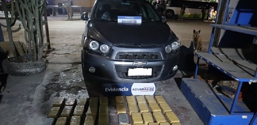 EL LOA | Incautan más de 44 kilos de pasta base ocultos en vehículo que viajaba hacia Santiago