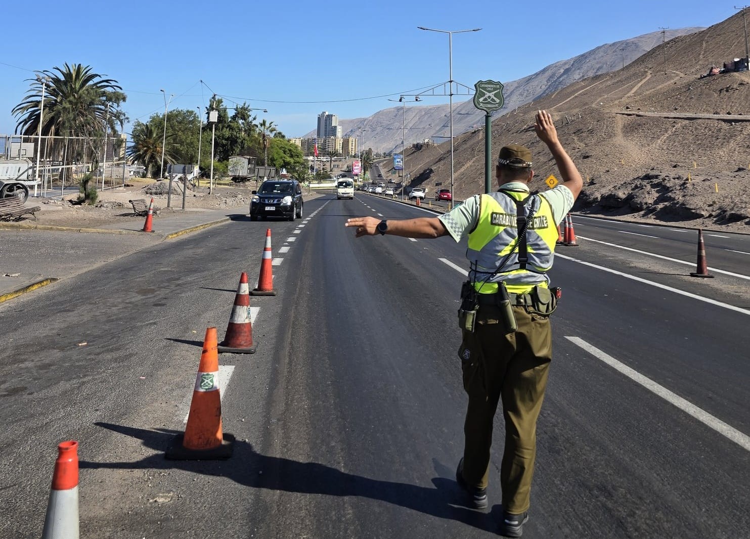 Carabineros detuvo a 68 personas y realizó casi 700 controles preventivos durante fin de semana en Tarapacá