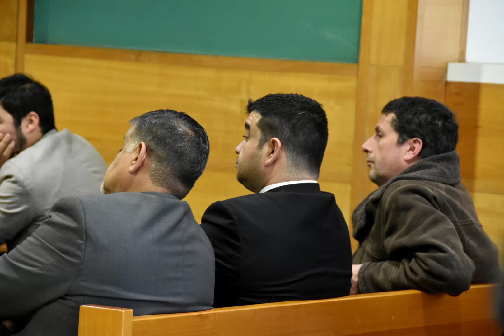 Condenan a tres excarabineros y un civil por el fallido Caso Huracán