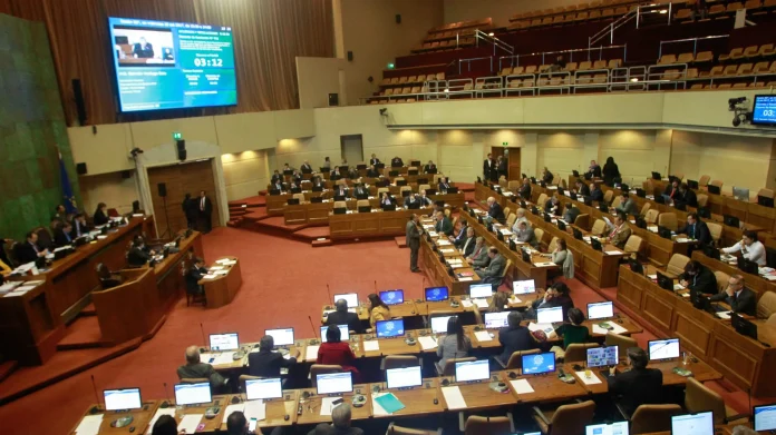 Cámara de Diputados despachó proyecto que propone cambios a la legítima defensa