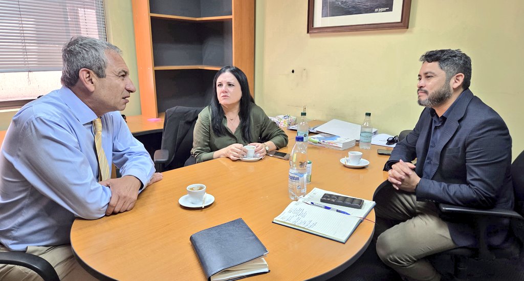 Escuela de Carabineros y nueva Prefectura PDI marcan reunión del gobernador con futuro equipo de Seguridad