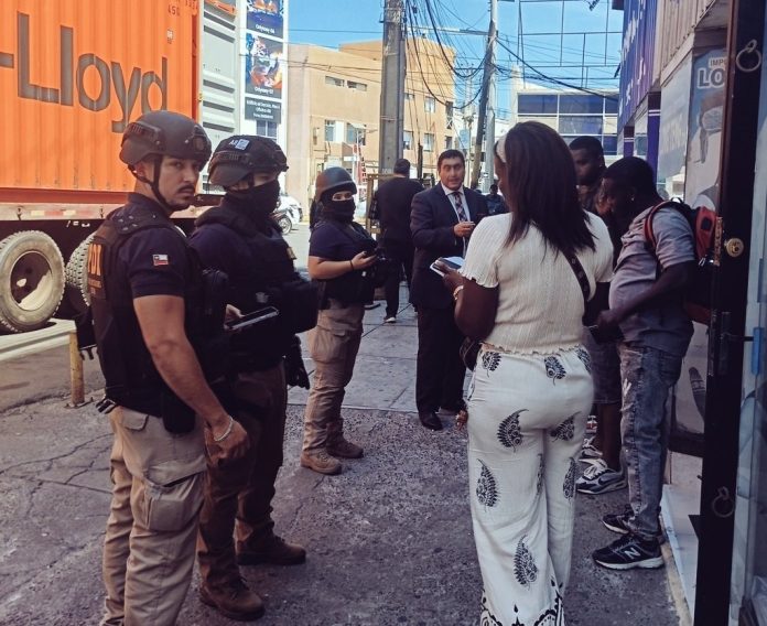 imgi_2_HEWVHloXQAAq_Ku