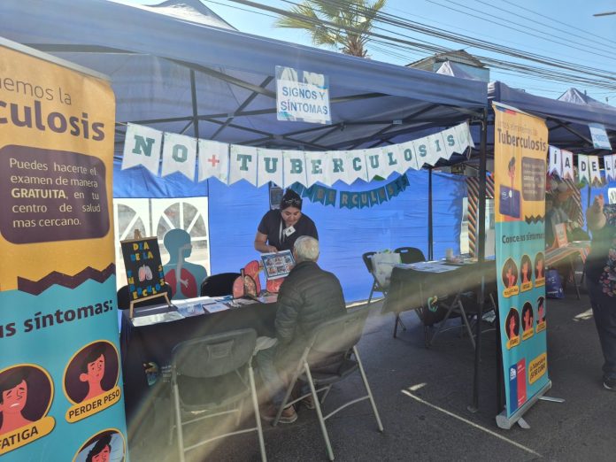 Municipio de Alto Hospicio refuerza prevención de la tuberculosis con feria educativa