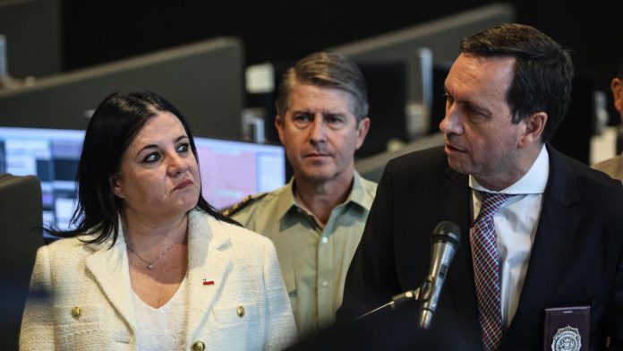 Director general de la PDI descarta intromisión de ministra Steinert en salida de subdirectora de Inteligencia