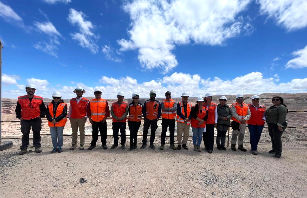 TARAPACÁ | 20 pymes regionales participaron en visita técnica a Cerro Colorado