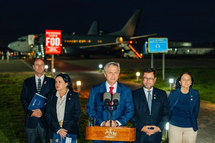 Kast inicia su primera gira internacional en Argentina en medio de tensión por fuga de Apablaza