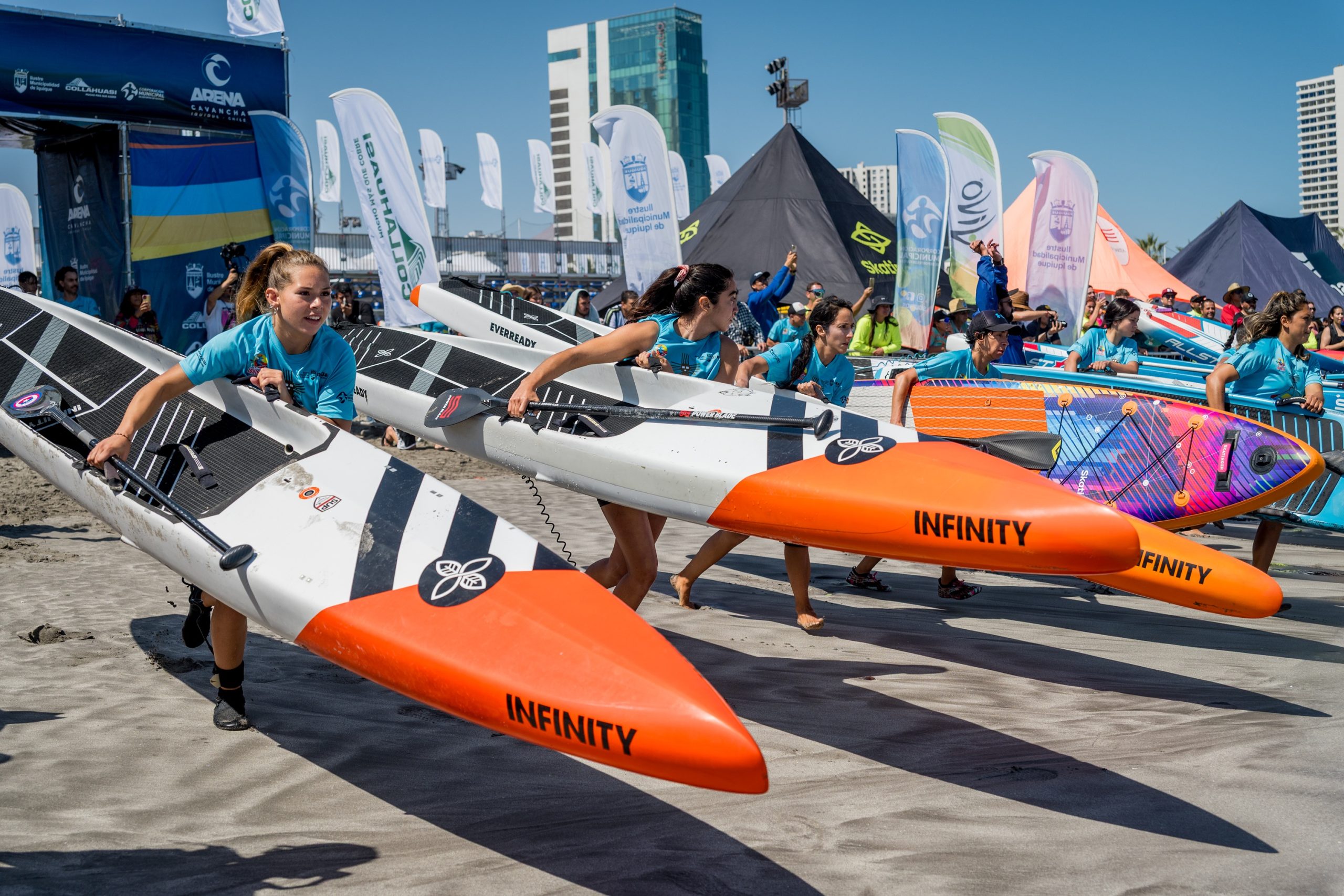 Iquique celebró primera fecha del II Circuito Nacional de Stand Up Paddle