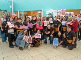 Jóvenes y adultos mayores compartieron taller artístico intergeneracional en el barrio El Morro de Iquique