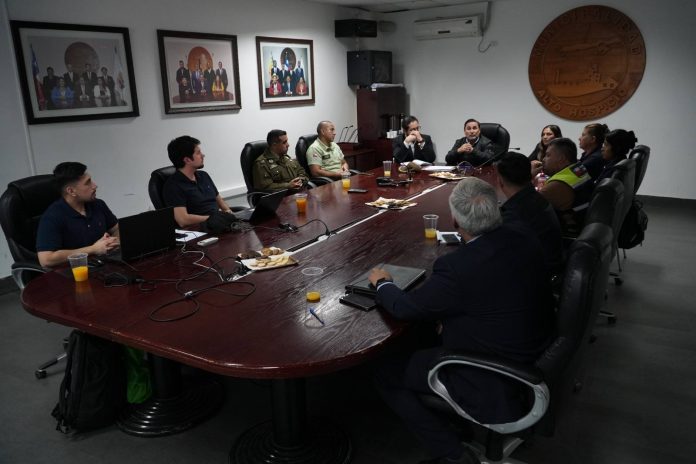 Alcalde de Alto Hospicio impulsa actualización del Plan de Reducción de Riesgo de Desastres