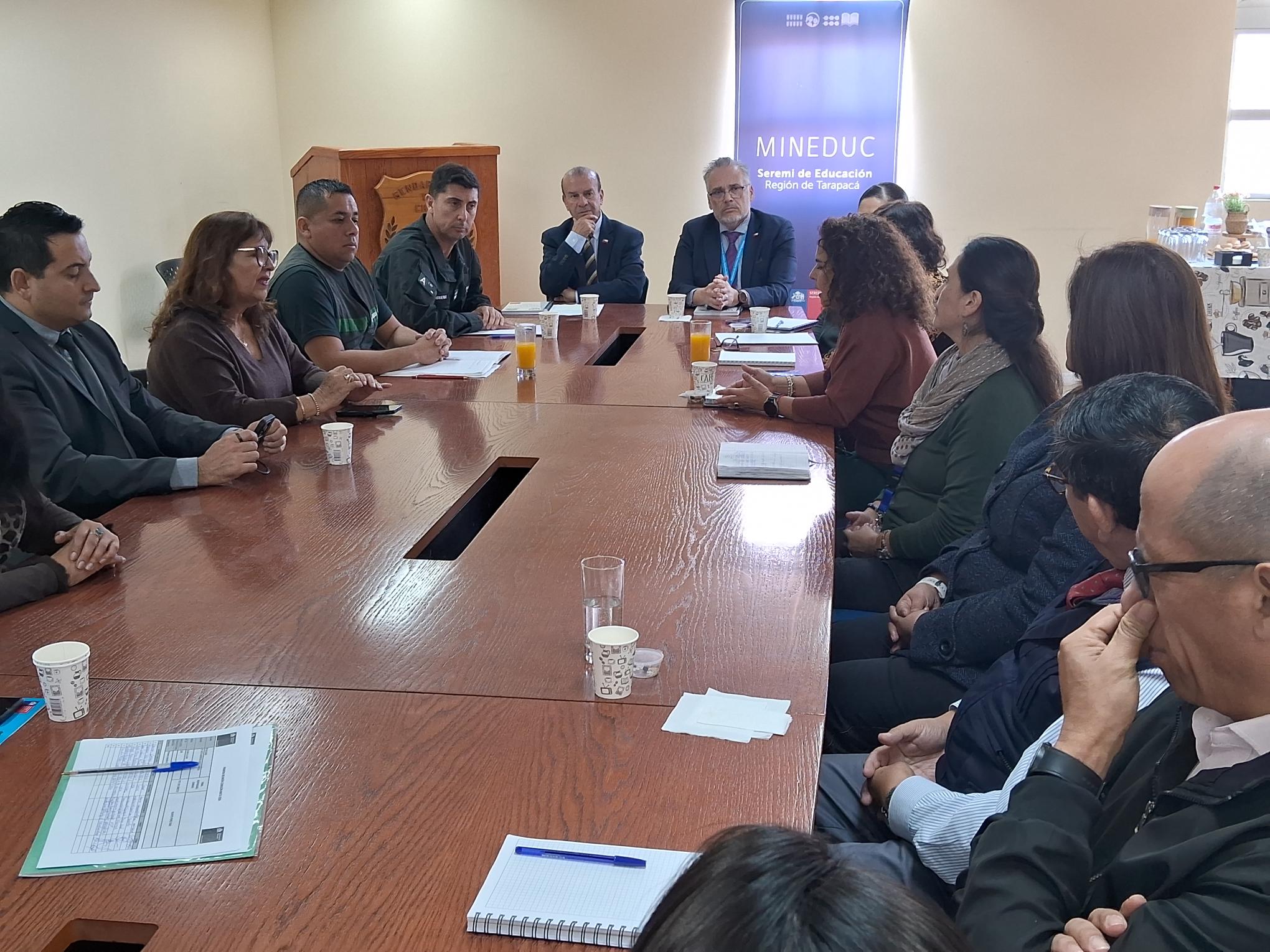 Comisión regional aborda desafíos de la educación en contextos de encierro en Tarapacá