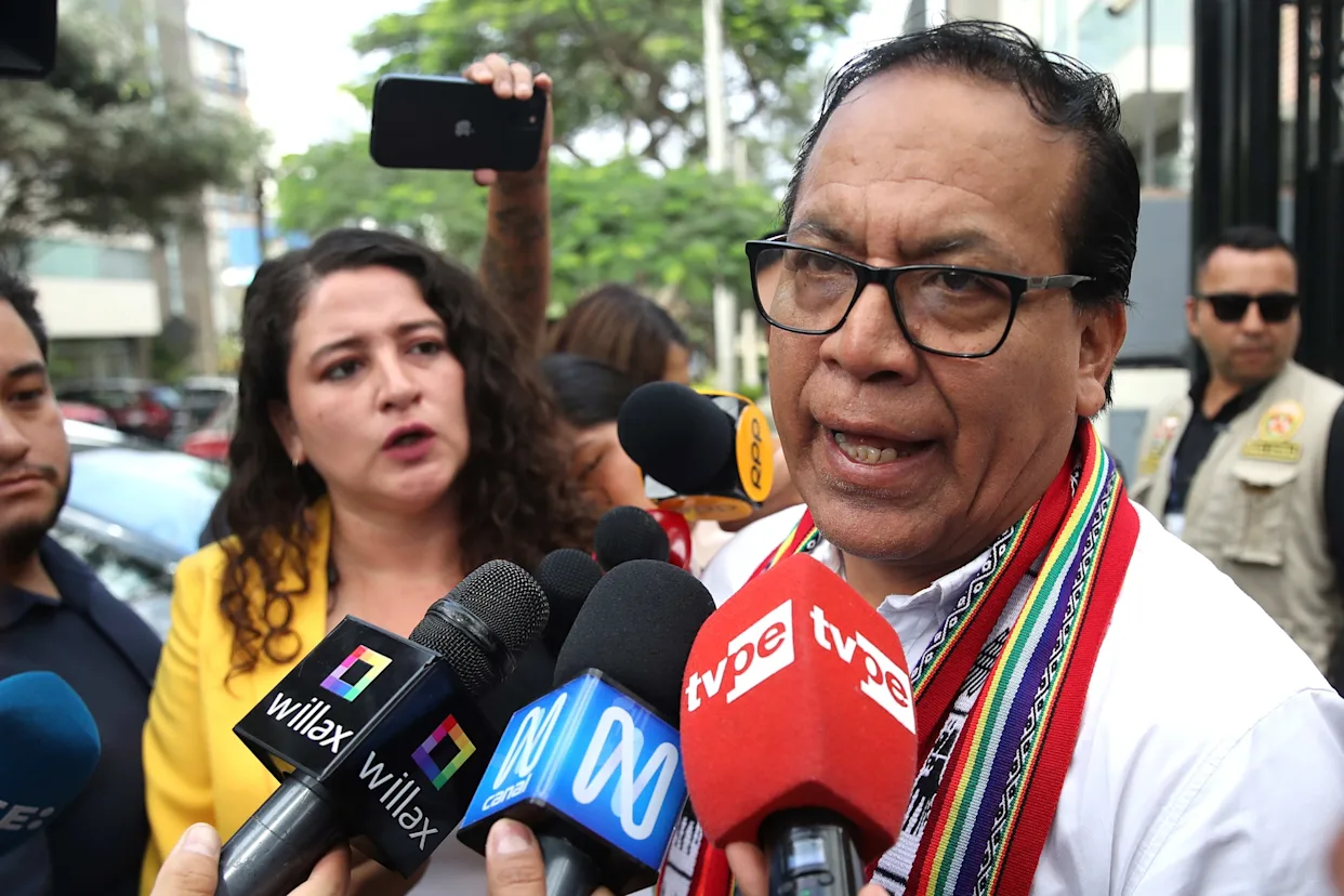 PERÚ | Candidato Roberto Sánchez insiste en pedidos de nulidad del voto extranjero