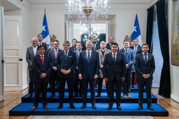 Gobernador expone agenda de Tarapacá ante reunión con Kast y pide fortalecer coordinación con las regiones