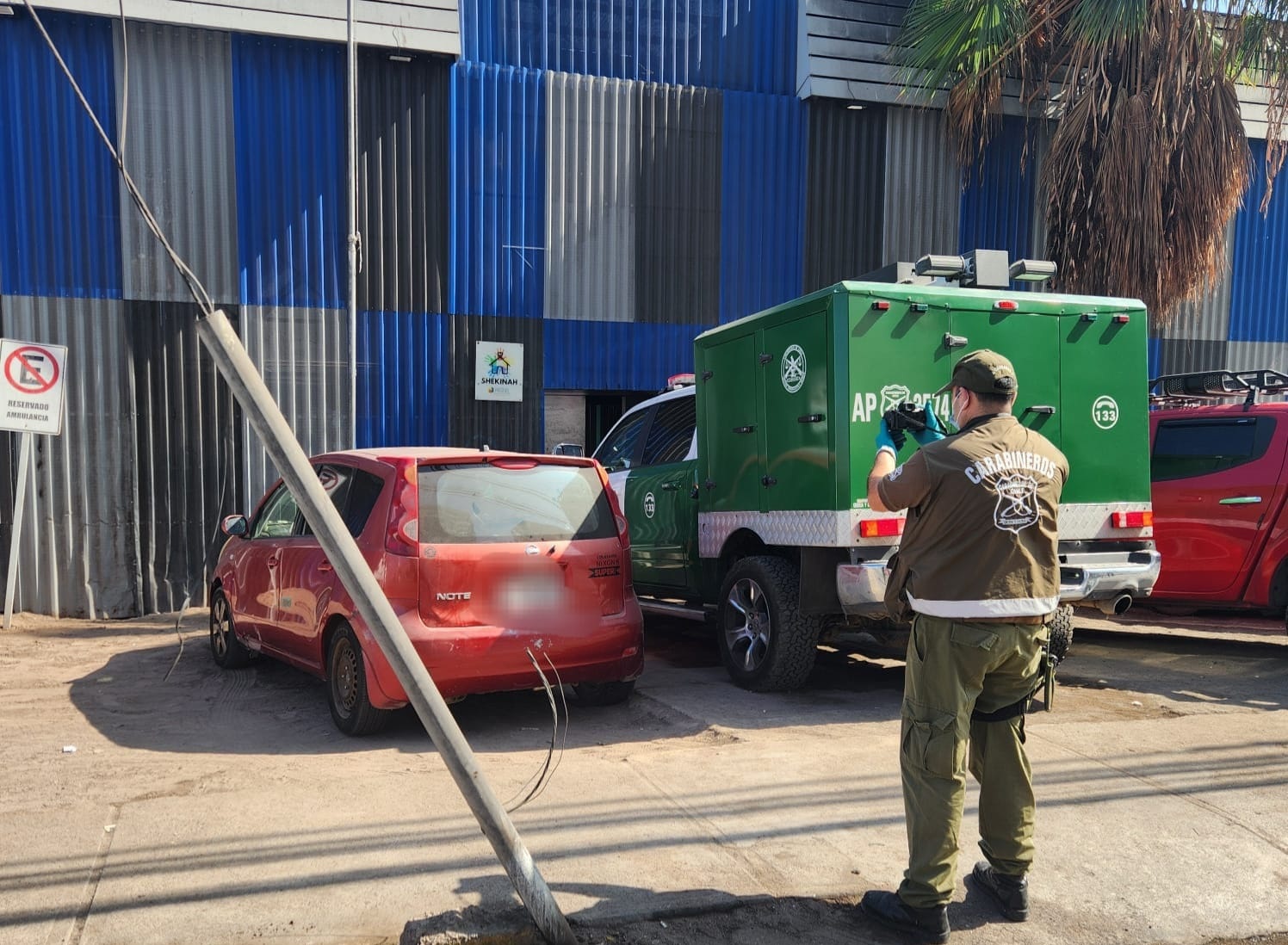 Investigan incendio en residencia de Mejor Niñez en Iquique que obligó a evacuar a 28 menores y cuatro adultos