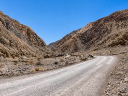 Comunidad Quechua de Huatacondo impugna aprobación ambiental de parque solar Llanos del Sol en Tarapacá
