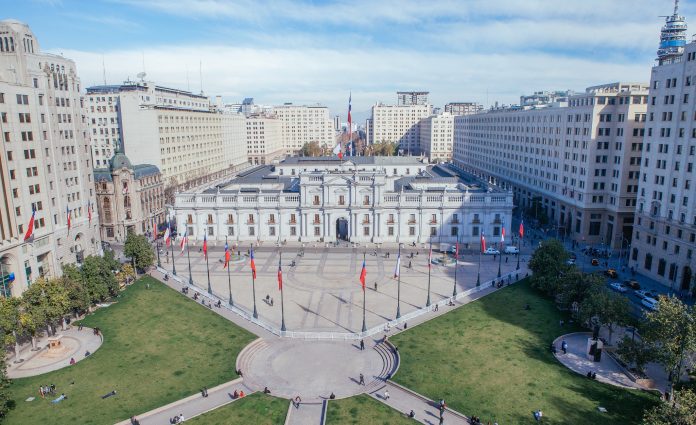 Funcionarios de la Segegob denuncian irregularidades en despidos masivos y anuncian acciones legales contra el ministerio