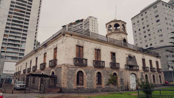 Gobernador Carvajal solicita al ministro de las Culturas priorizar proyectos patrimoniales estratégicos para Tarapacá