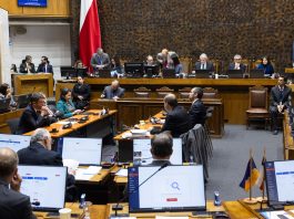 Senado rechaza acusación constitucional contra el exministro Nicolás Grau