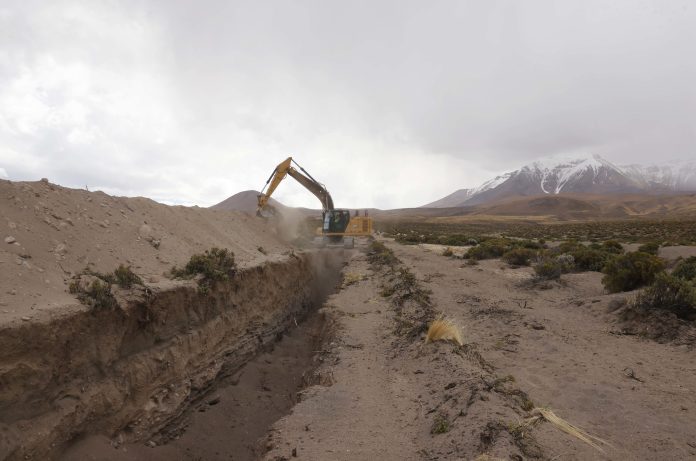 Gobierno informa que zanja de Colchane alcanza un 63% de avance y que extensión actual sólo supera los 4 kilómetros