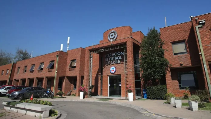 ANFP suspende las fechas del fútbol chileno de esta semana por sistema frontal que afectará al país desde el jueves