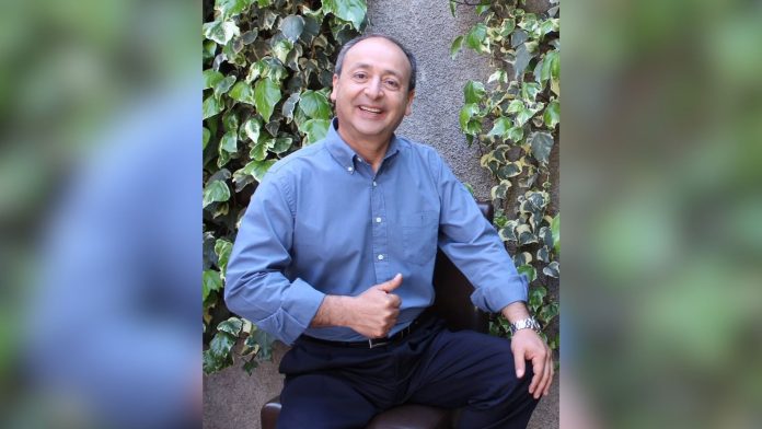 Exgobernador Espártago Ferrari es nombrado como nuevo director regional de Corfo Tarapacá
