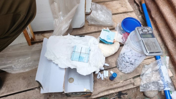 En prisión preventiva queda hombre detenido con droga, arma y municiones en toma de Alto Hospicio