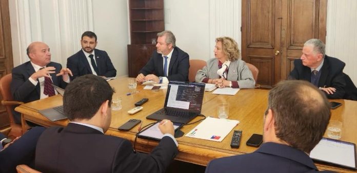 Zofri presenta su visión estratégica para el sistema franco post-2030 e inicia agenda de trabajo con el Ministerio de Hacienda