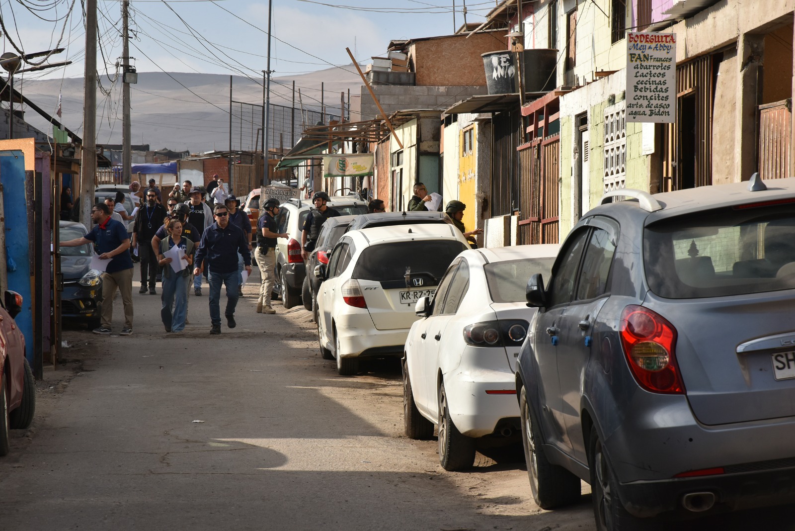 ARICA | Gobierno inicia proceso de recuperación de Cerro Chuño con notificación a ocupantes irregulares
