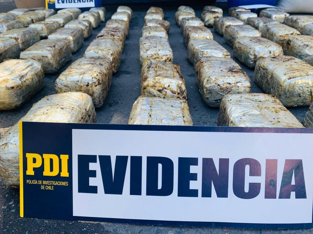 Cae agrupación criminal con 195 kilos de drogas en sector fronterizo de Hito Cajón