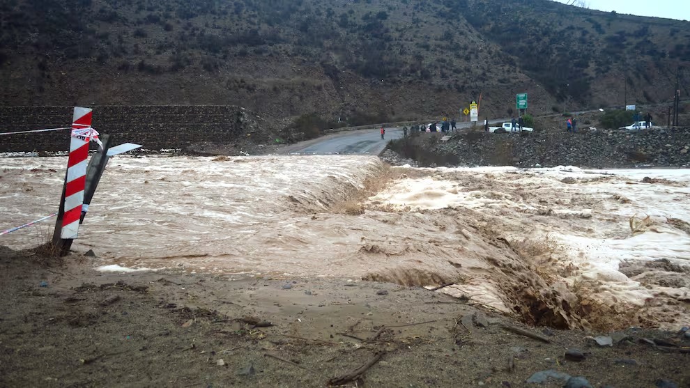 Sistema frontal mantiene cuatro fallecidos y más de 1.650 damnificados en el país