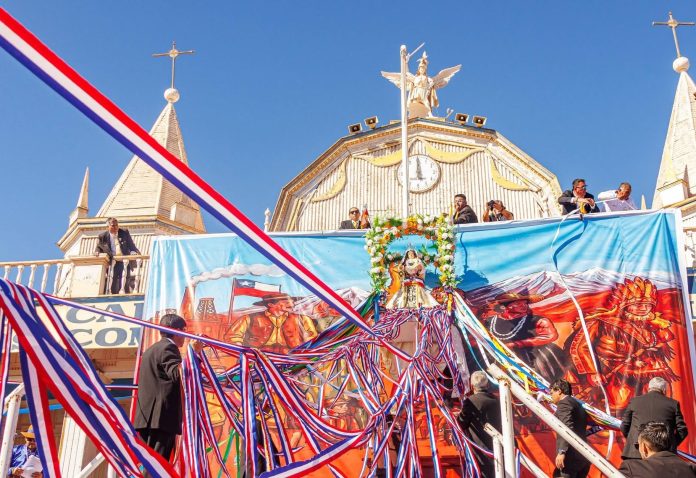 Miles de fieles participaron en la solemne eucaristía de la Virgen del Carmen en La Tirana