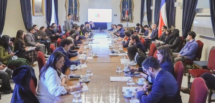 Gobierno crea mesa interministerial para enfrentar situación de calle y recuperar espacios públicos