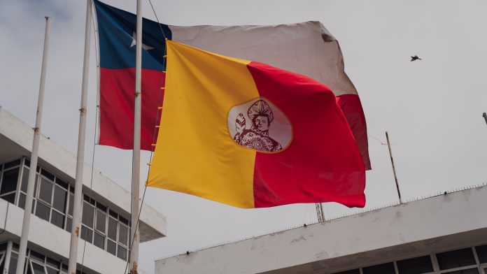Autoridades dan inicio el mes de San Lorenzo con tradicional izamiento de la bandera del “Lolo”