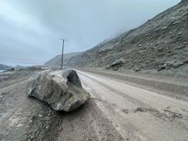 Ruta 1 permanece cerrada entre El Loa y Tocopilla por desprendimientos de rocas