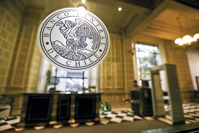 PIB: Economía cae 0,2% en el segundo trimestre y suma dos trimestres con cifras negativas