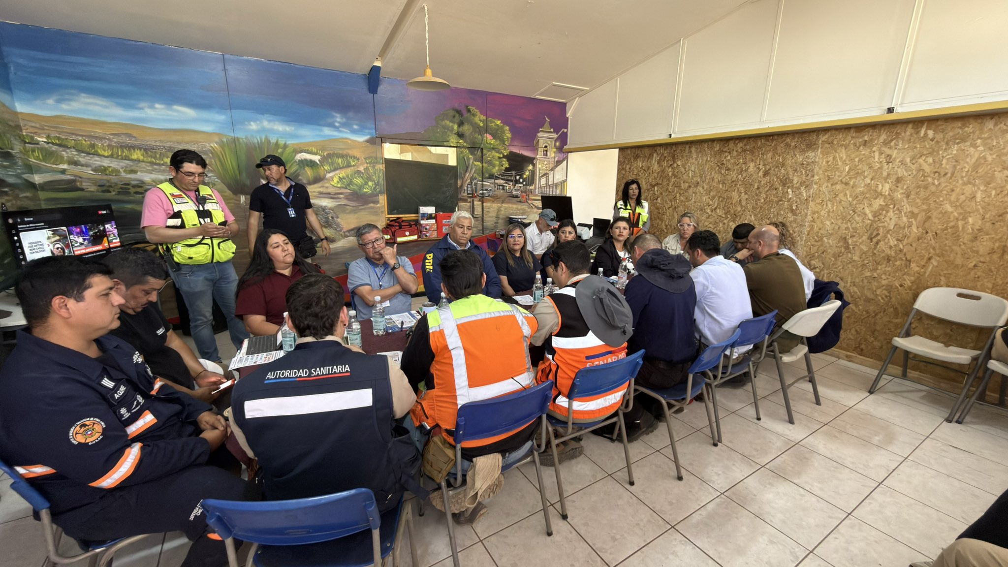 Autoridades realizaron Cogrid en poblado de Tarapacá ante pronósticos por lluvias, nevadas y tormentas eléctricas
