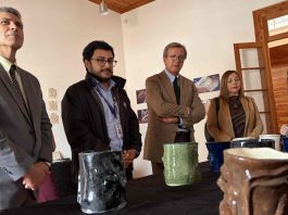 Exponen en Iquique obras creadas por jóvenes en proceso de reinserción social
