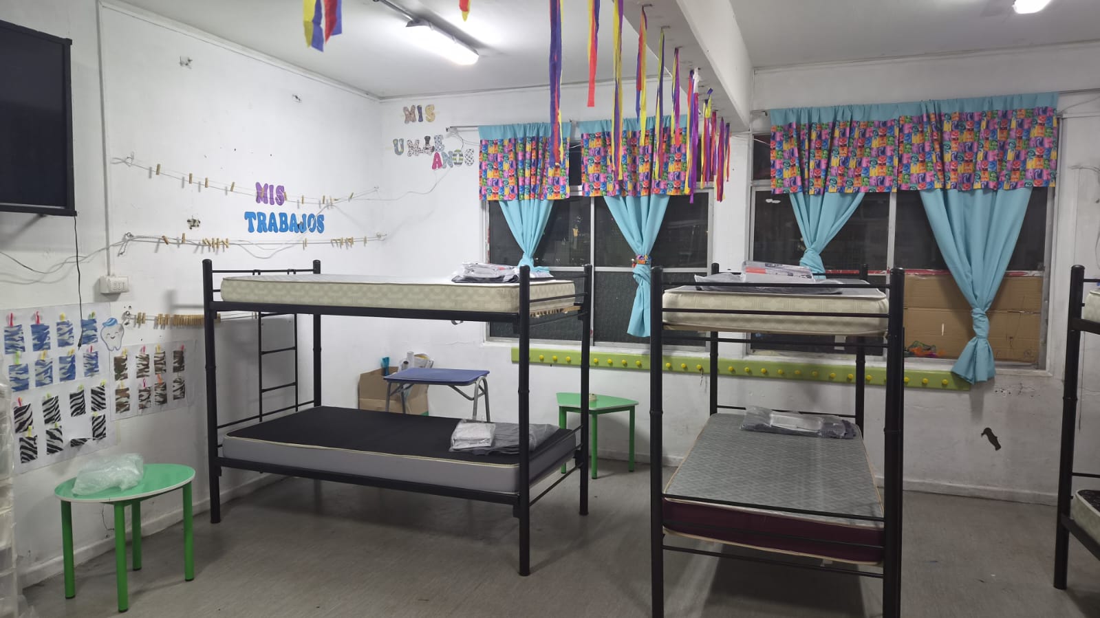 Municipalidad de Iquique refuerza entrega de nylon y habilita dos albergues para damnificados