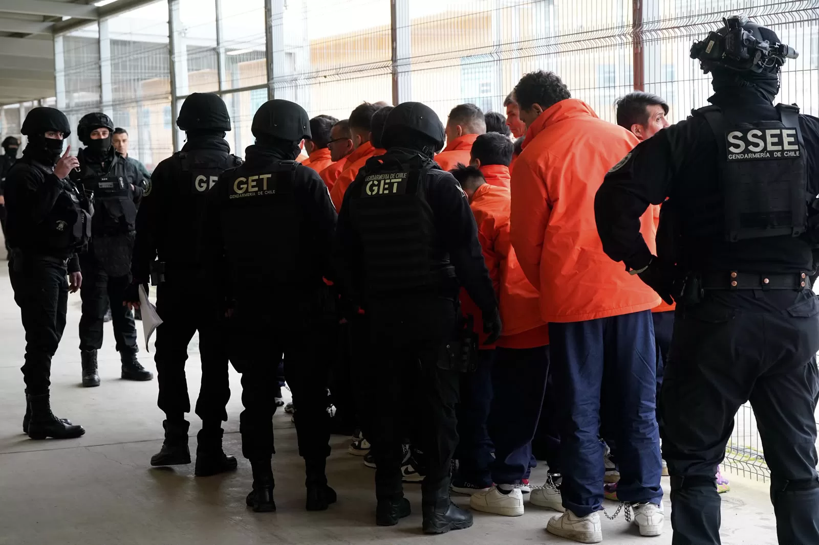 Gobierno responde al revés del Plan Cancerbero y defiende traslado de “Clan Chen” desde cárcel de Alto Hospicio