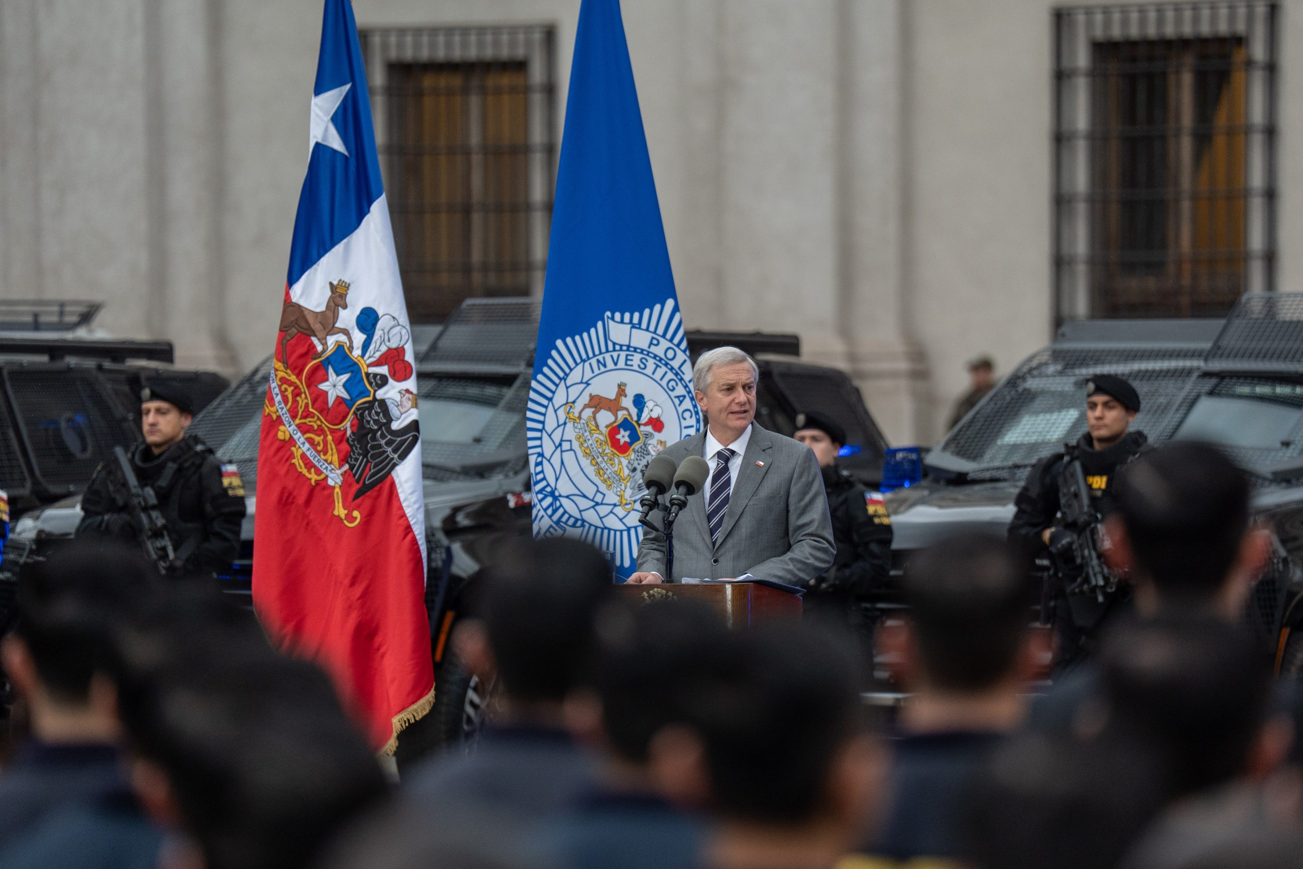 S.E. el Presidente de la República, José Antonio Kast, encabeza entrega de vehículos a la Policía de Investigaciones (PDI).