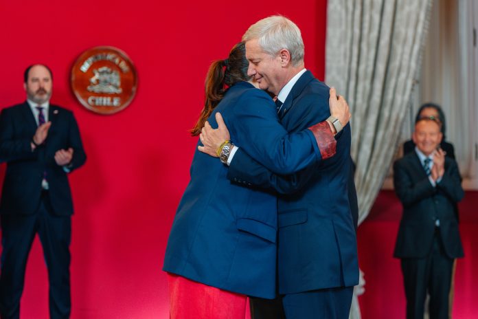 S.E. el Presidente de la República, José Antonio Kast, realiza cambio de gabinete y nombra a Francisco Riveros nuevo ministro del Deporte