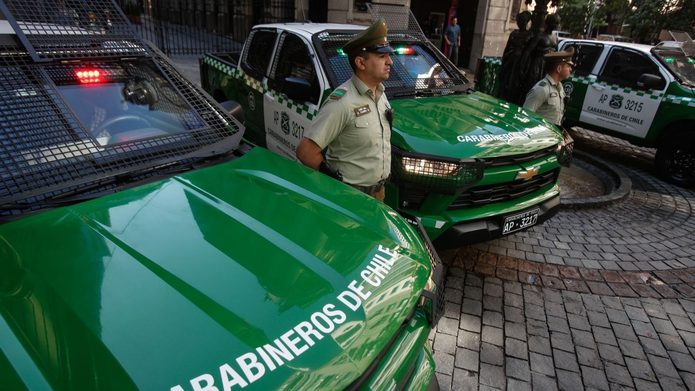 Gobierno asegura que subprefecto fronterizo de Tarapacá formalizado por fraude de subvenciones fue dado de baja y Carabineros lo niega