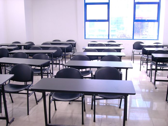 Universidades suspenden clases presenciales para este martes por sistema frontal en Tarapacá