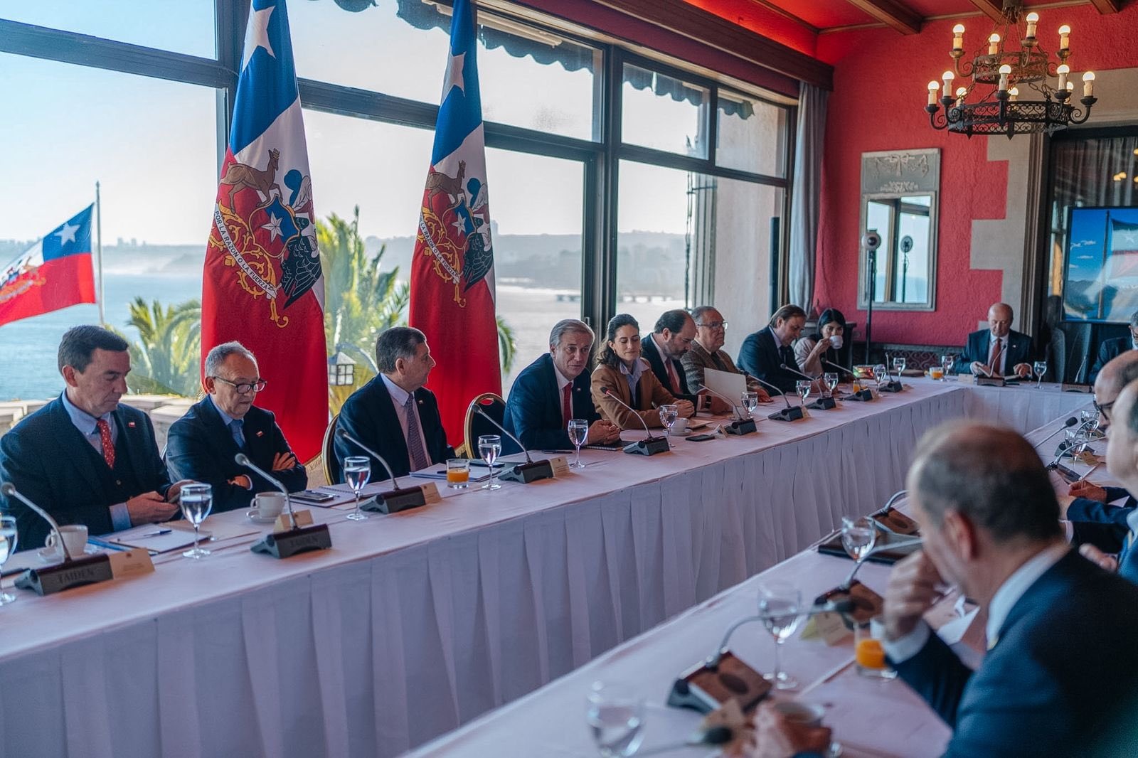 Presidente Kast encabeza Consejo de Gabinete en Cerro Castillo en medio de llamados a ordenar al equipo ministerial
