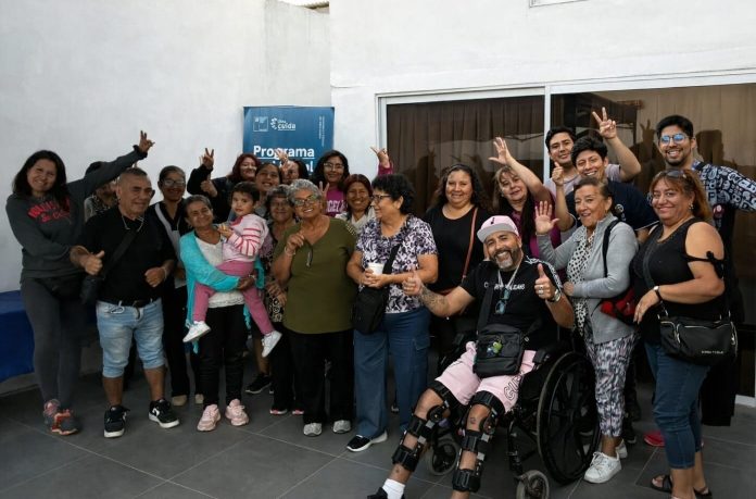 Alto Hospicio renueva programa que brindará apoyo y cuidados a 225 hogares