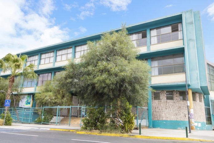 Slep Iquique informa cambio de horario para ingresar a clases el lunes en 42 establecimientos de Iquique y Alto Hospicio