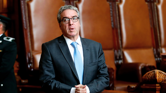 Gobierno toma distancia de dichos de embajador en Israel y parlamentarios piden evaluar su continuidad