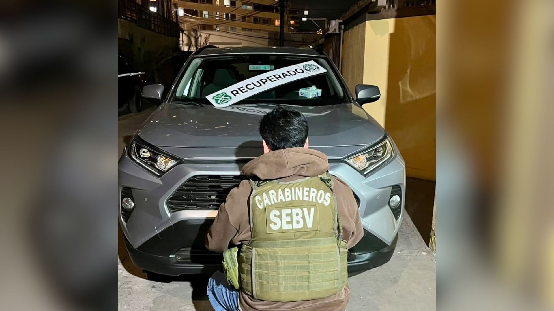 Dos detenidos en Iquique tras ser sorprendidos en vehículo con encargo por robo desde Ñuñoa