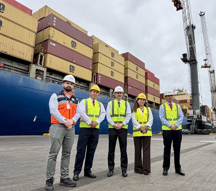 Embajador de Estados Unidos en Chile visitó el Puerto de Iquique